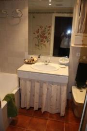 8-e64a9055bba3e77ac8aca3b893cdf826