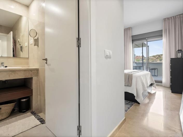 Image No.14-2 Bed Apartment for sale