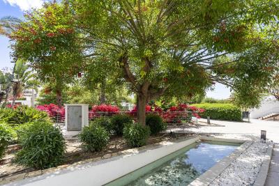 13-5fd73dea700db77384c091ca9818b1a9