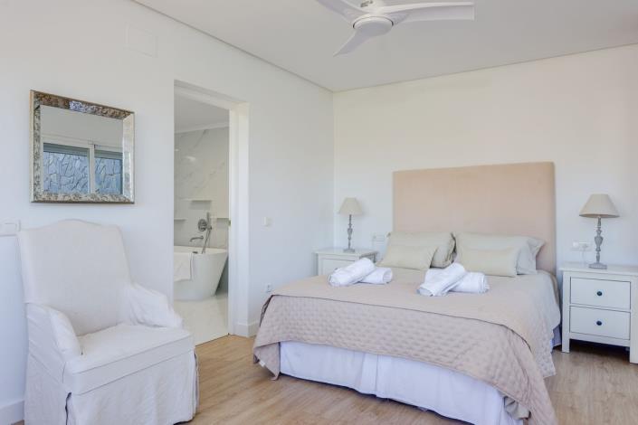 Image No.27-6 Bed Villa for sale