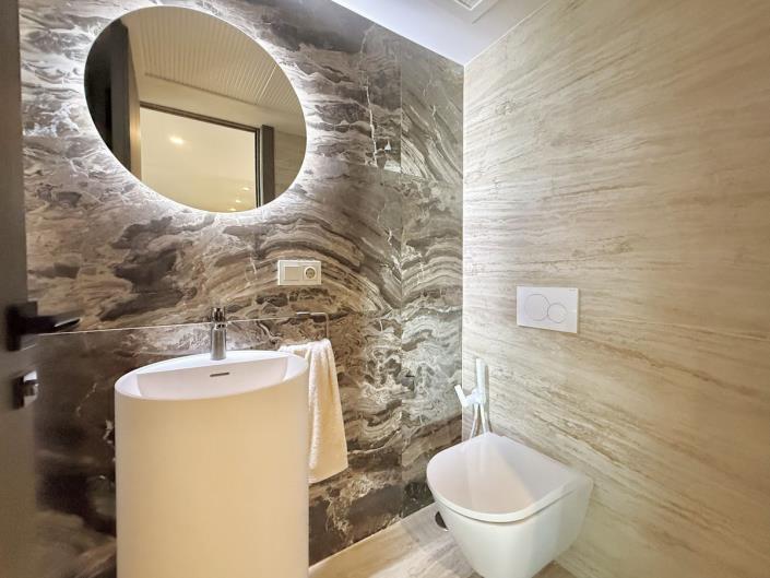 Image No.14-5 Bed Apartment for sale