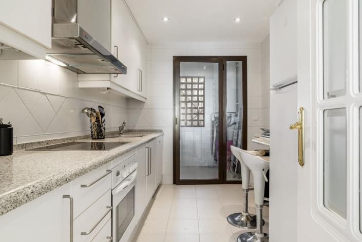 Image No.12-2 Bed Apartment for sale