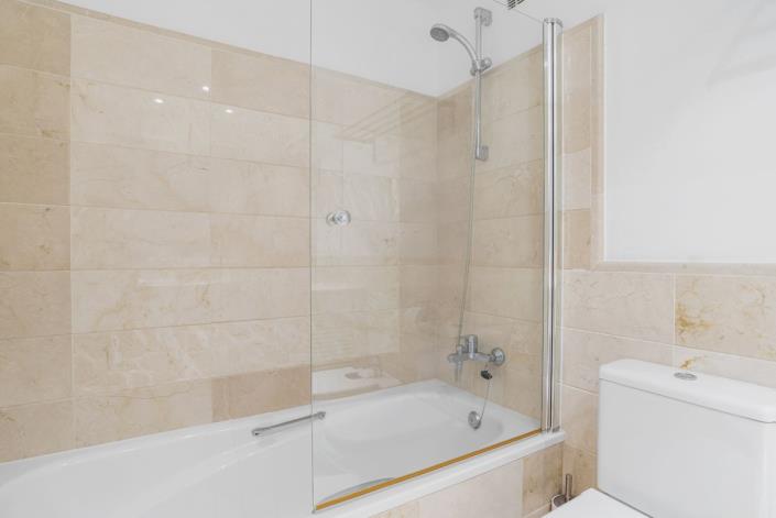 Image No.15-2 Bed Apartment for sale