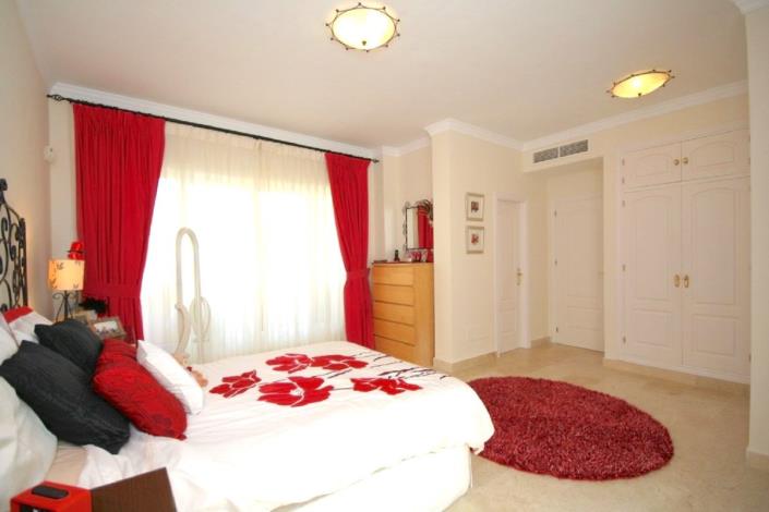 Image No.11-3 Bed Semi-Detached for sale