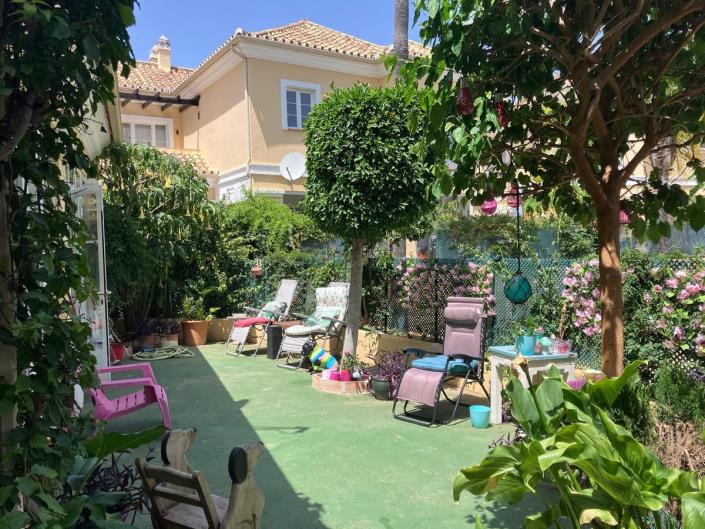 Image No.18-3 Bed Semi-Detached for sale