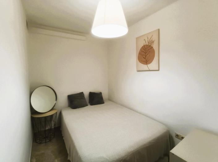 Image No.12-2 Bed Apartment for sale