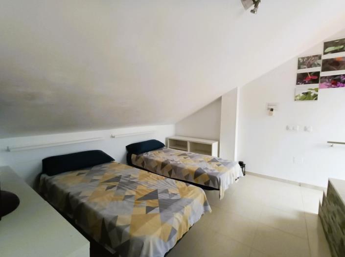 Image No.24-4 Bed Penthouse for sale