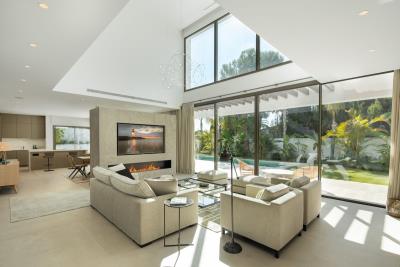 2-5bd7b9d04b45e33852eaf0ec6670150d