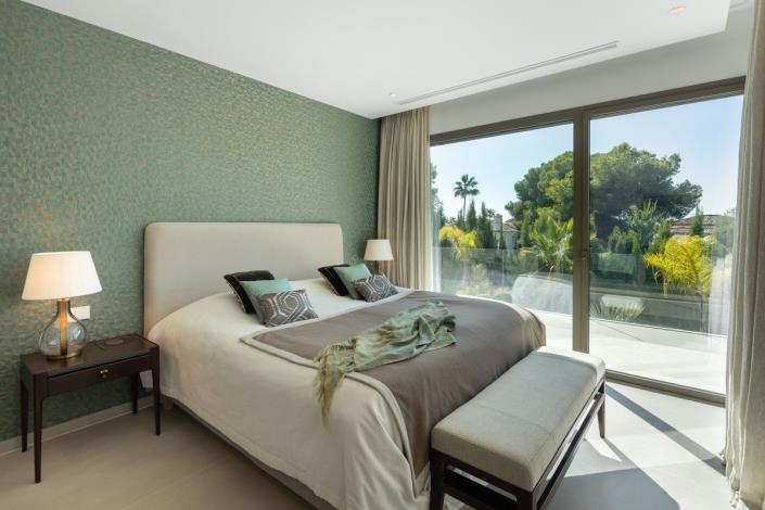 Image No.10-5 Bed Villa / Detached for sale