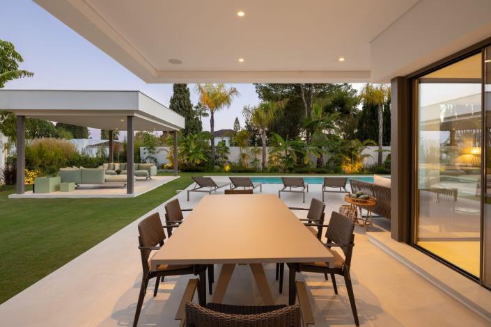 Image No.16-5 Bed Villa / Detached for sale