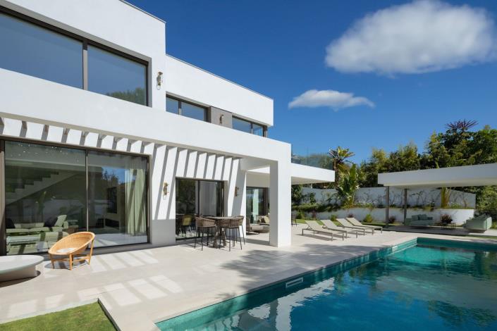 Image No.17-5 Bed Villa / Detached for sale