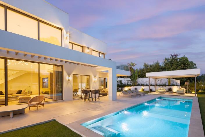 Image No.18-5 Bed Villa / Detached for sale