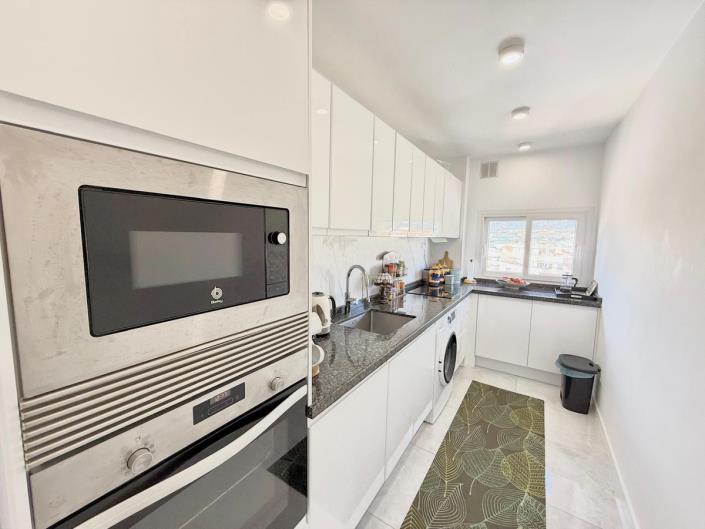 Image No.8-2 Bed Apartment for sale