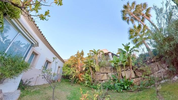 Image No.24-4 Bed Villa / Detached for sale