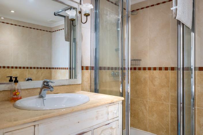 Image No.34-4 Bed Townhouse for sale