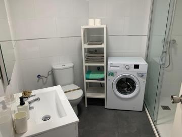 8-e64a9055bba3e77ac8aca3b893cdf826