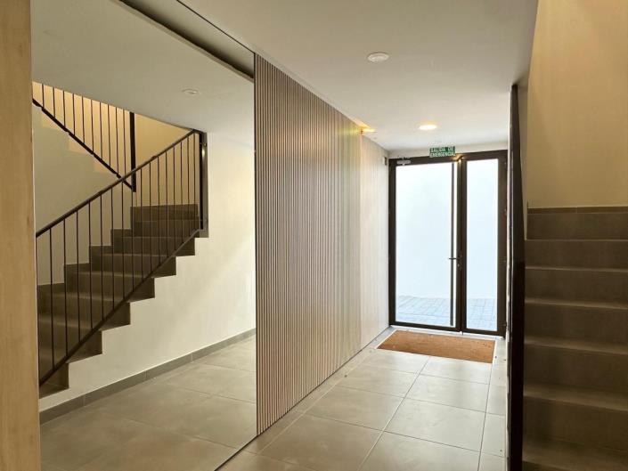 Image No.20-2 Bed Apartment for sale