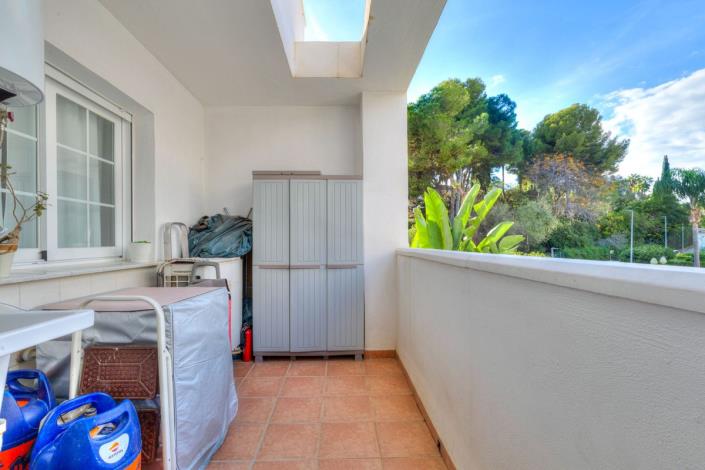 Image No.12-2 Bed Apartment for sale