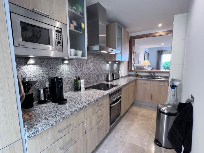 Image No.9-2 Bed Townhouse for sale