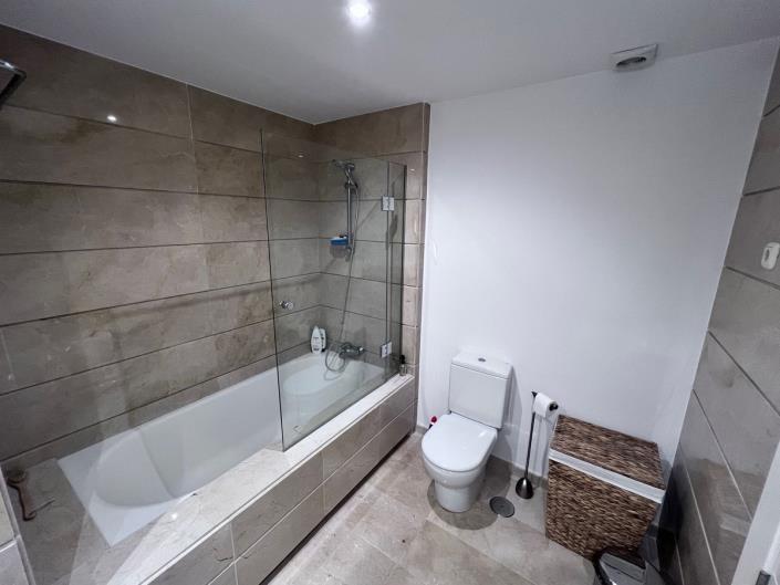 Image No.36-2 Bed Townhouse for sale