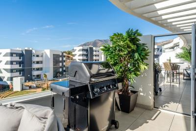 10-bb915d1cb19341576dcdc994b81ab9c5