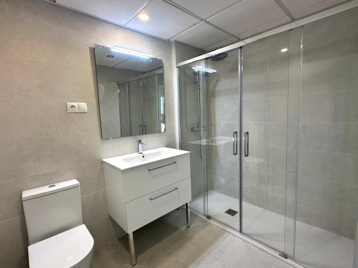 Image No.10-3 Bed Apartment for sale