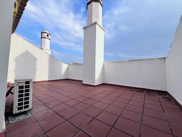 Image No.18-3 Bed Duplex for sale