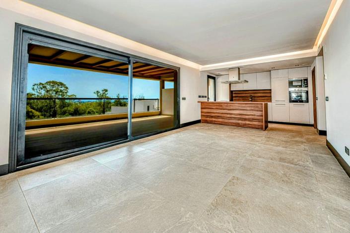 Image No.3-3 Bed Apartment for sale