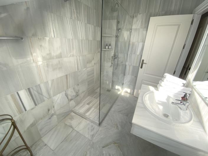 Image No.27-3 Bed Penthouse for sale