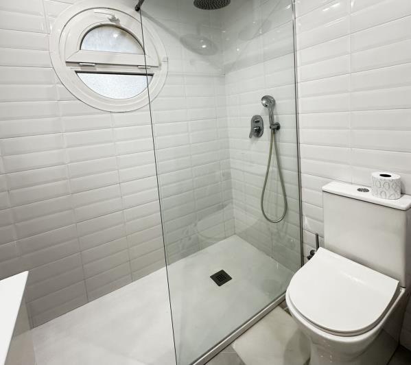 Image No.15-Jumelé de 4 chambres à vendre à Estepona