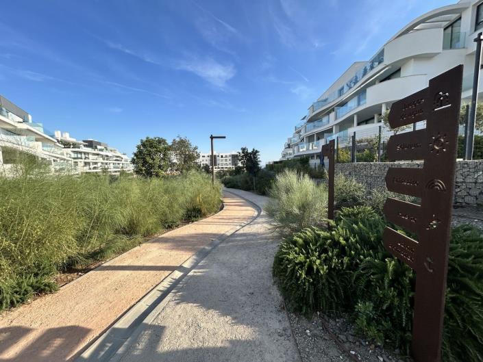 Image No.35-2 Bed Apartment for sale