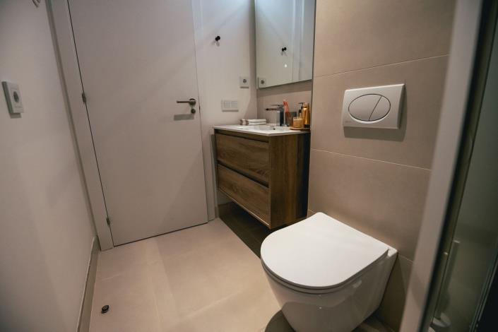 Image No.20-2 Bed Duplex for sale