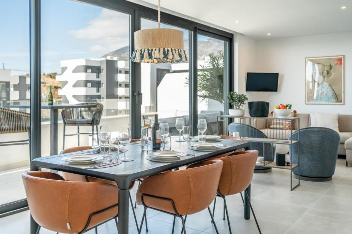 Image No.2-4 Bed Apartment for sale