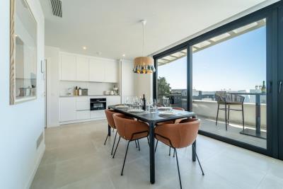 11-20939a0134ad724a8cb2a801094d15a4