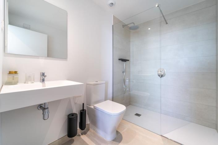 Image No.20-4 Bed Apartment for sale