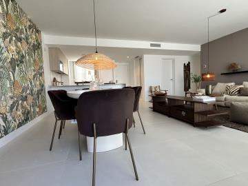 2-5bd7b9d04b45e33852eaf0ec6670150d