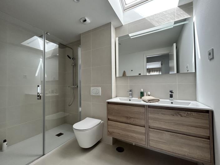 Image No.30-3 Bed Penthouse for sale