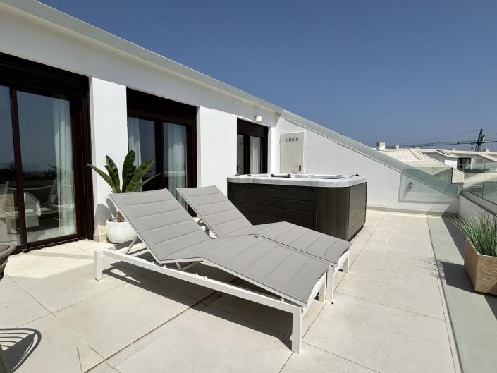 Image No.38-3 Bed Penthouse for sale