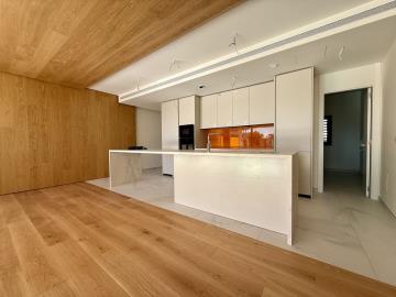 11-20939a0134ad724a8cb2a801094d15a4