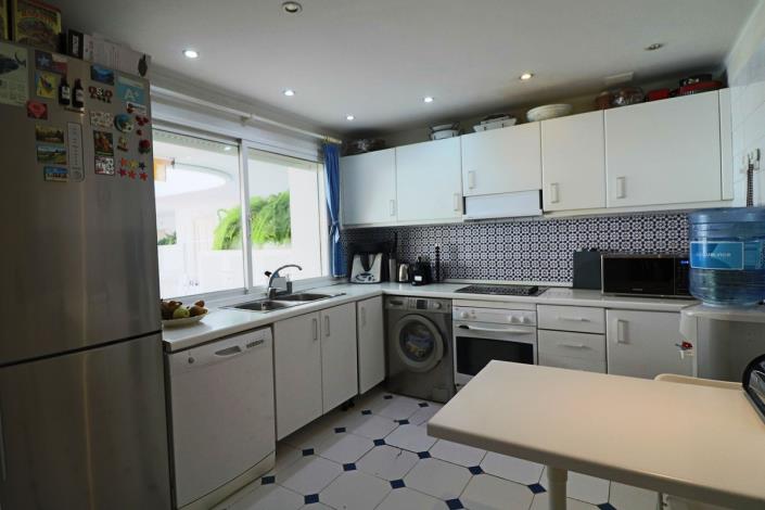 Image No.8-2 Bed Apartment for sale