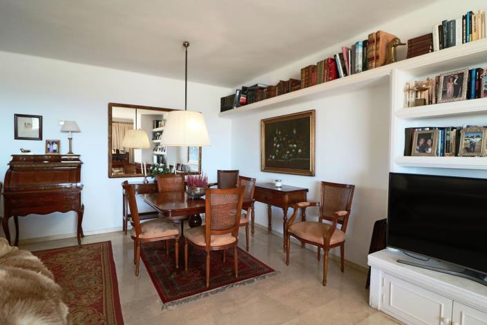 Image No.10-2 Bed Apartment for sale