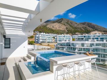 11-20939a0134ad724a8cb2a801094d15a4