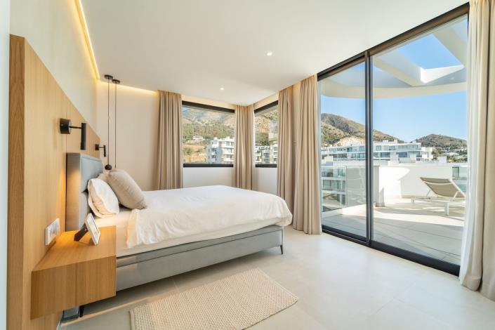 Image No.27-3 Bed Penthouse for sale