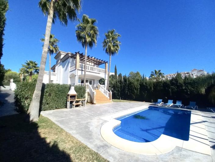 Image No.4-4 Bed Villa for sale