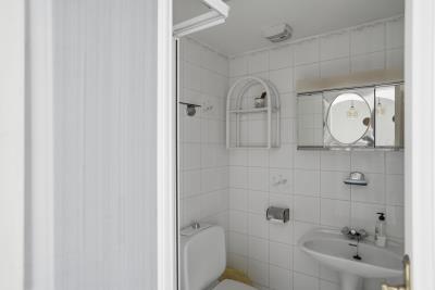 13-4d2745f4b54ae0f12c2baa3e2bd744e0