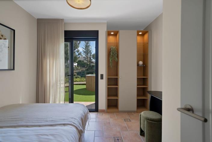 Image No.37-3 Bed Villa for sale