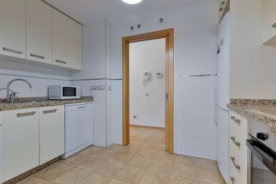 12-53013098fcab6c38b1379cd33298e050