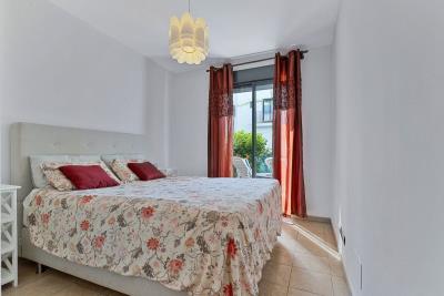 15-11d12f2f454f2f5e9b981fdd8b901d51