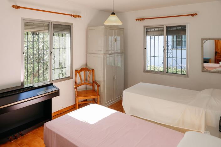 Image No.35-5 Bed Finca for sale