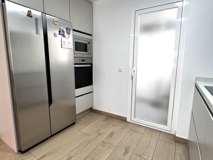 Image No.12-4 Bed Apartment for sale